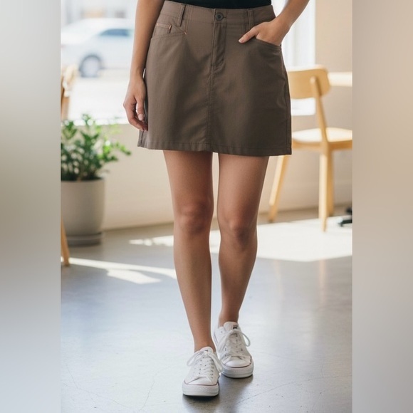 Orvis Dresses & Skirts - Orvis Women’s Outdoor Skort Size 10 Built-In‎ Shorts NWOT